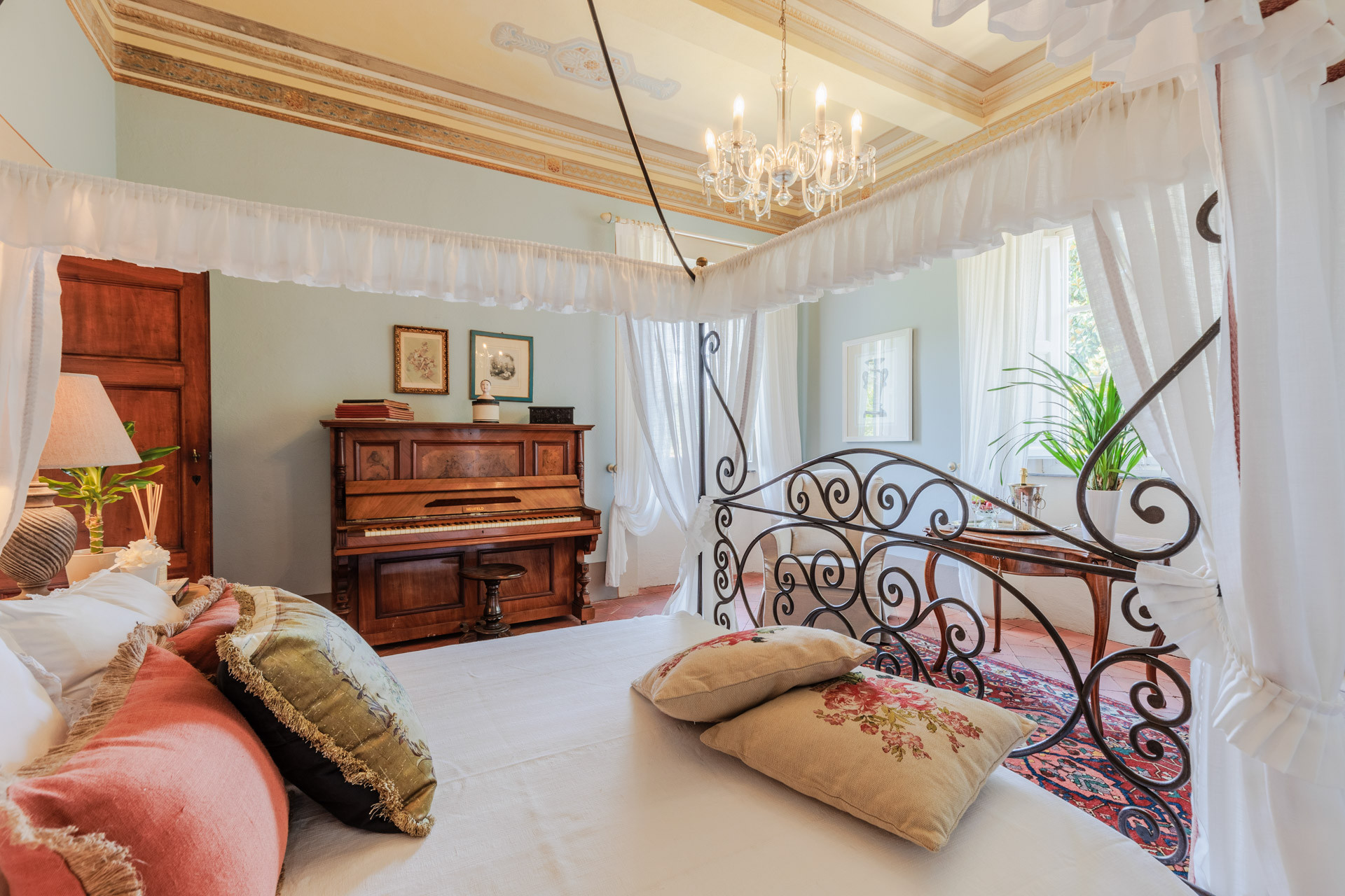 First-floor suite
